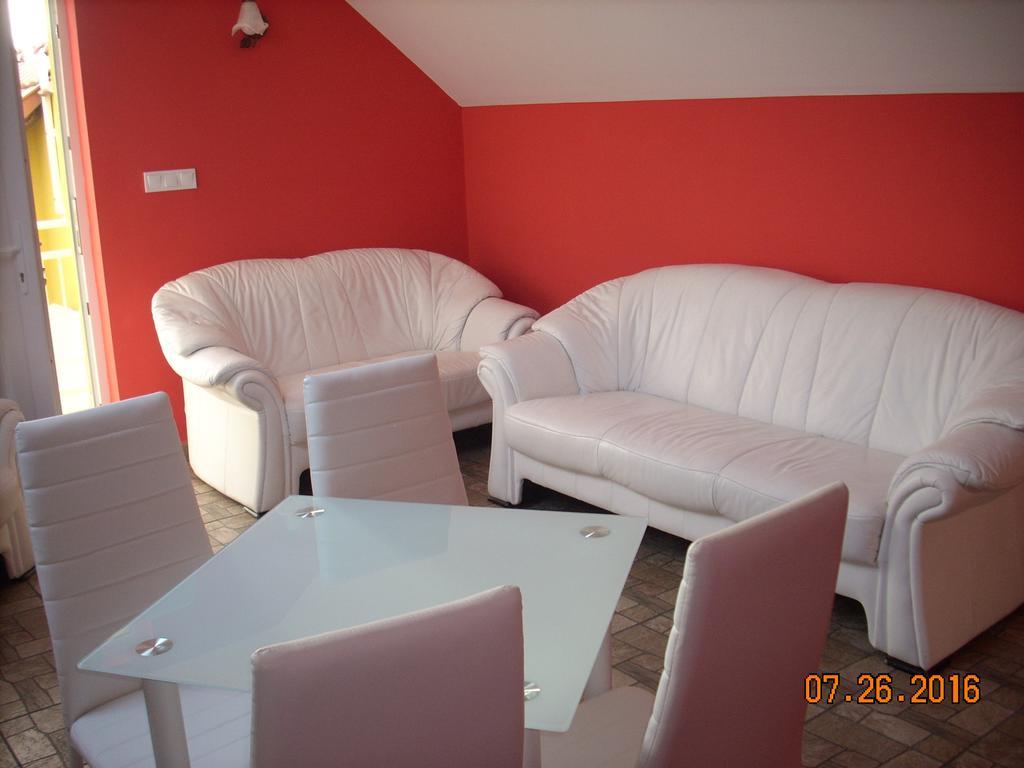 Kelemen Apartmanok Abadszalok Ngoại thất bức ảnh